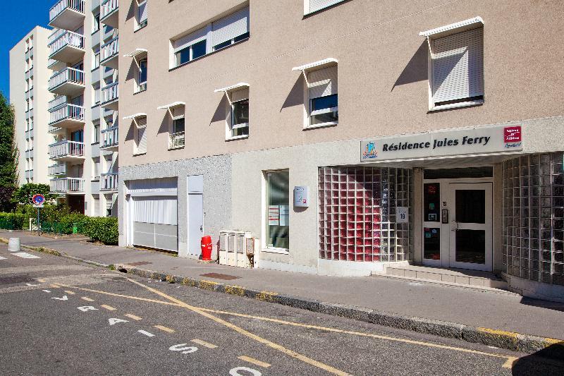Sejours & Affaires Saint Etienne Jules Ferry Aparthotel Exteriör bild